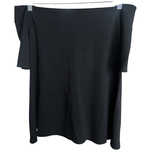 The Nines by Hatch Short Sleeve Off the Shoulder Ponte Top Black - Picture 4 of 6